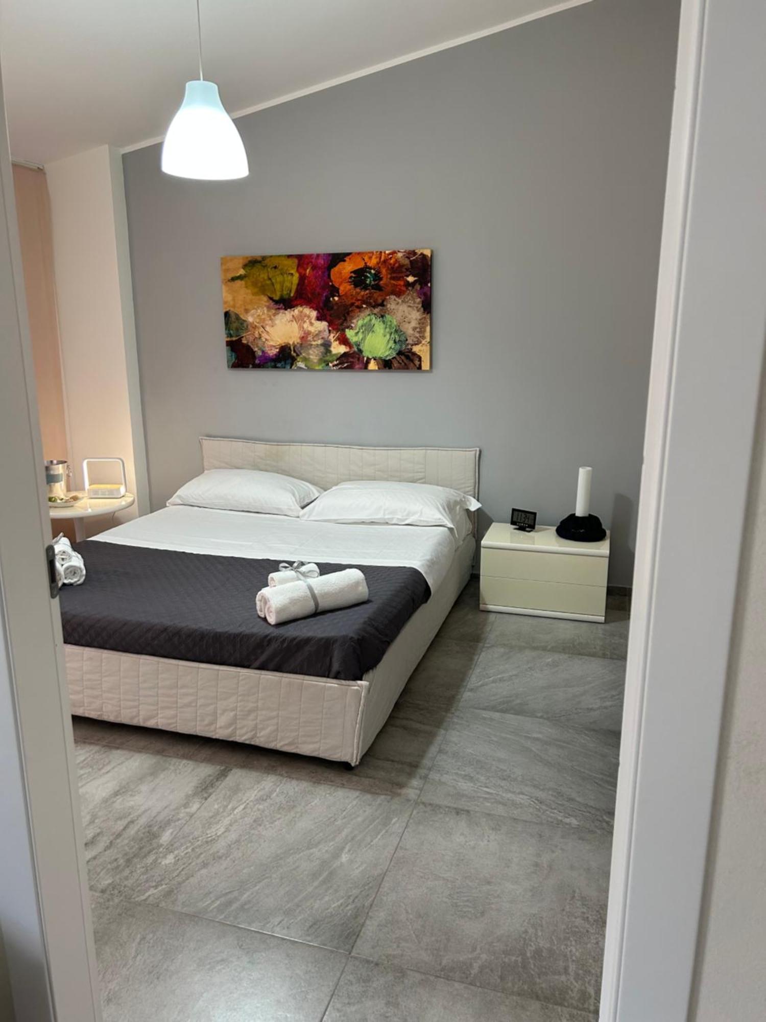 Suite Home Panorama Giardini Naxos Eksteriør billede
